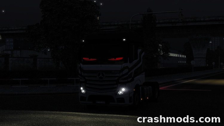 Animated LED Window Eyes – Glowing Cab Lights in Five Colors – screenshot 3