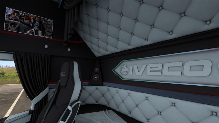 Iveco S-Way Italy Interior – Full Interior with Own Slots – screenshot 4