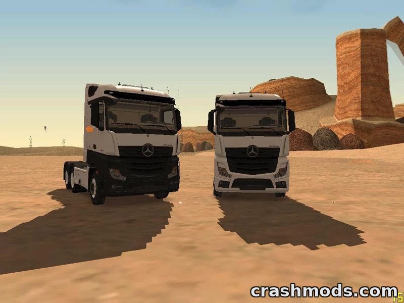 Mercedes-Benz Actros MP4 Stream Space – Black 6×4 Semi Truck – screenshot 3