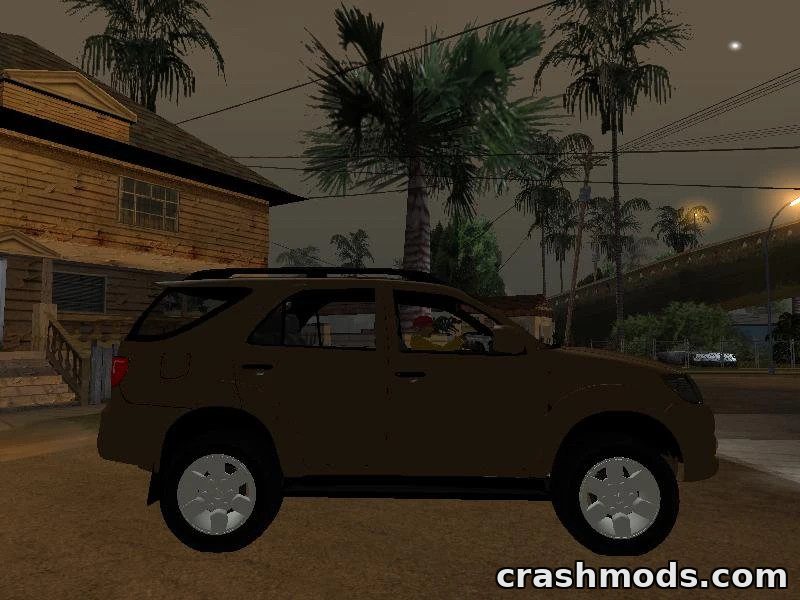 Toyota Fortuner V – Japanese SUV – screenshot 2