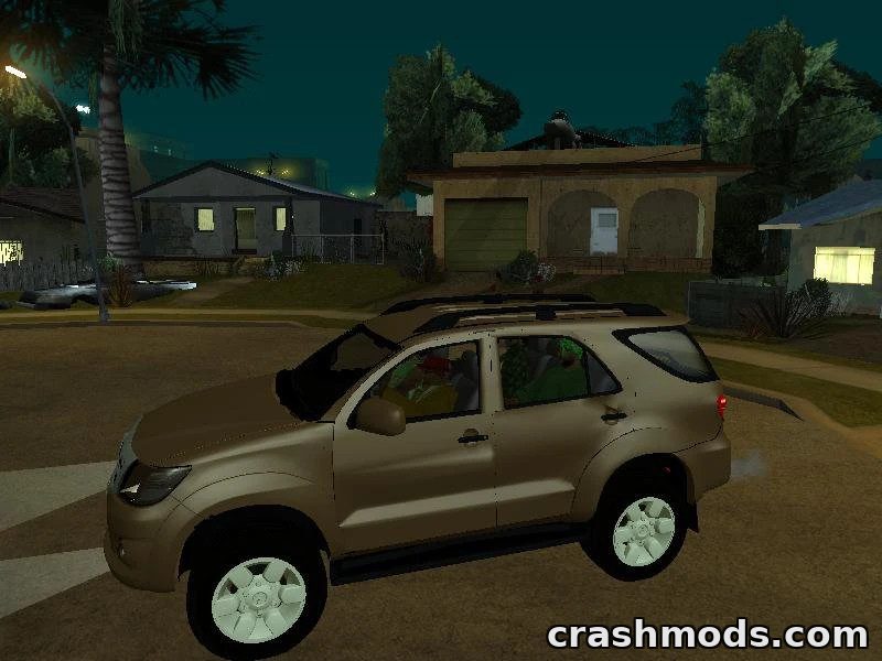 Toyota Fortuner V – Japanese SUV – screenshot 6